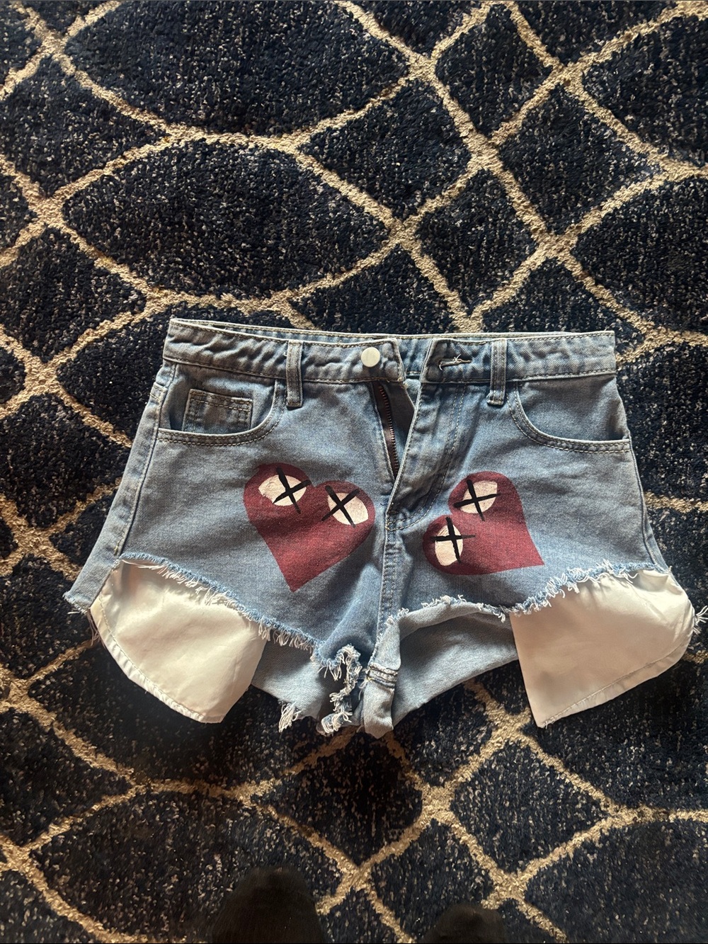Denim Heart Patch Distressed Women's Shorts - Blue
